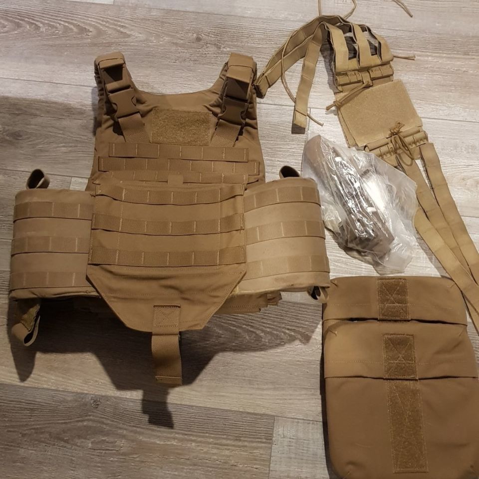 Image 1 - USMC Gen 2 Plate carrier (Flak) Medium