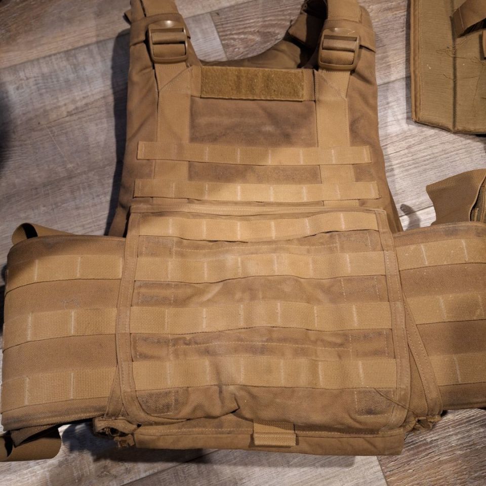 Image 2 - usmc gen 2 carrier large