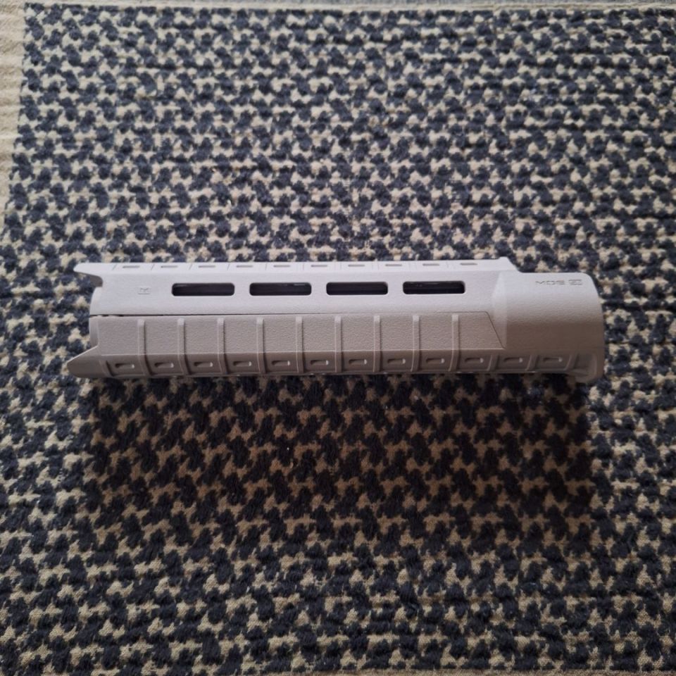 Image 2 - Magpul SL Mid length Handguard