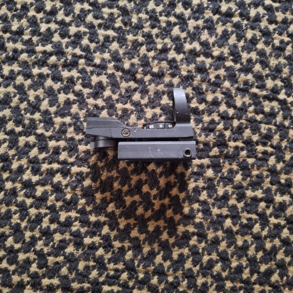 Image 2 - Truglo Red/Green Dot sight