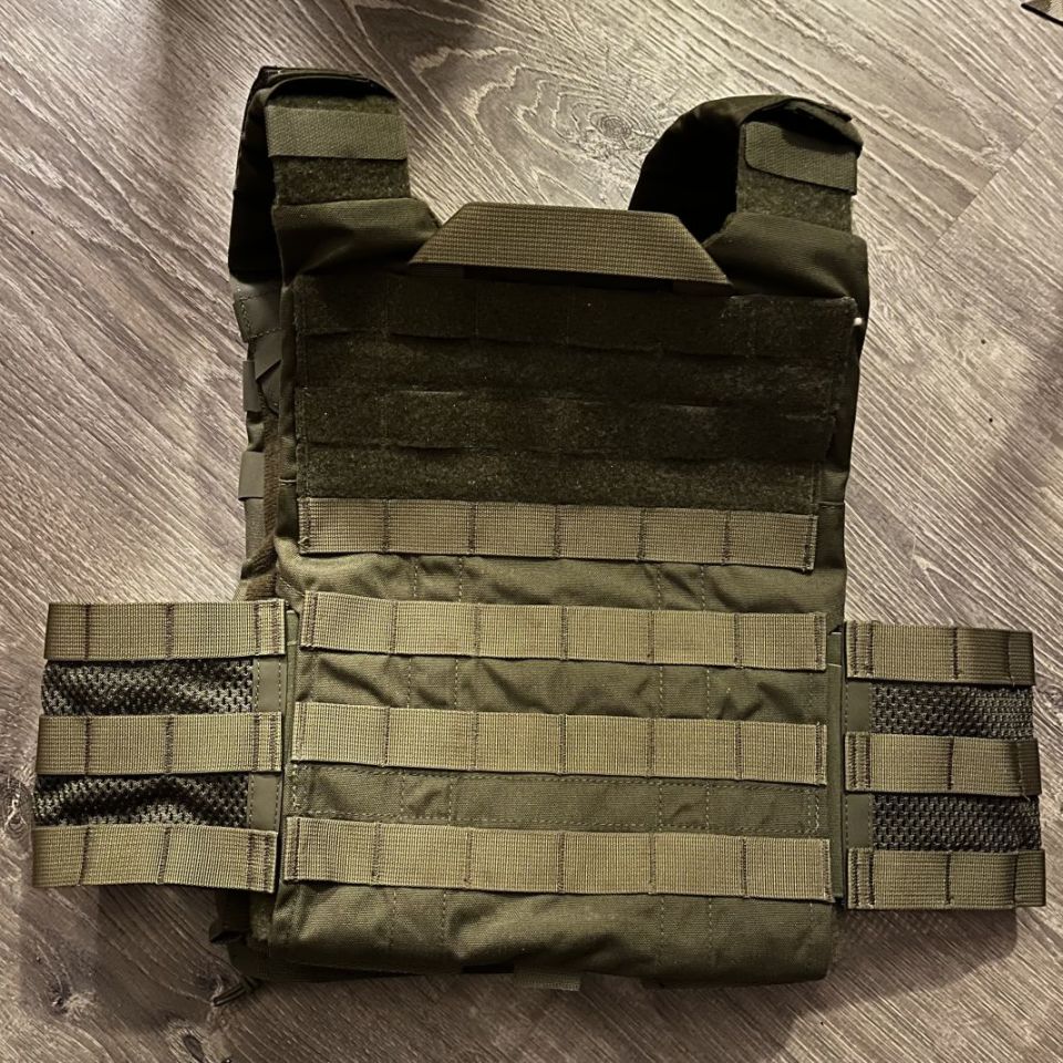 Image 2 - Helikon-Tex Guardian Carrier