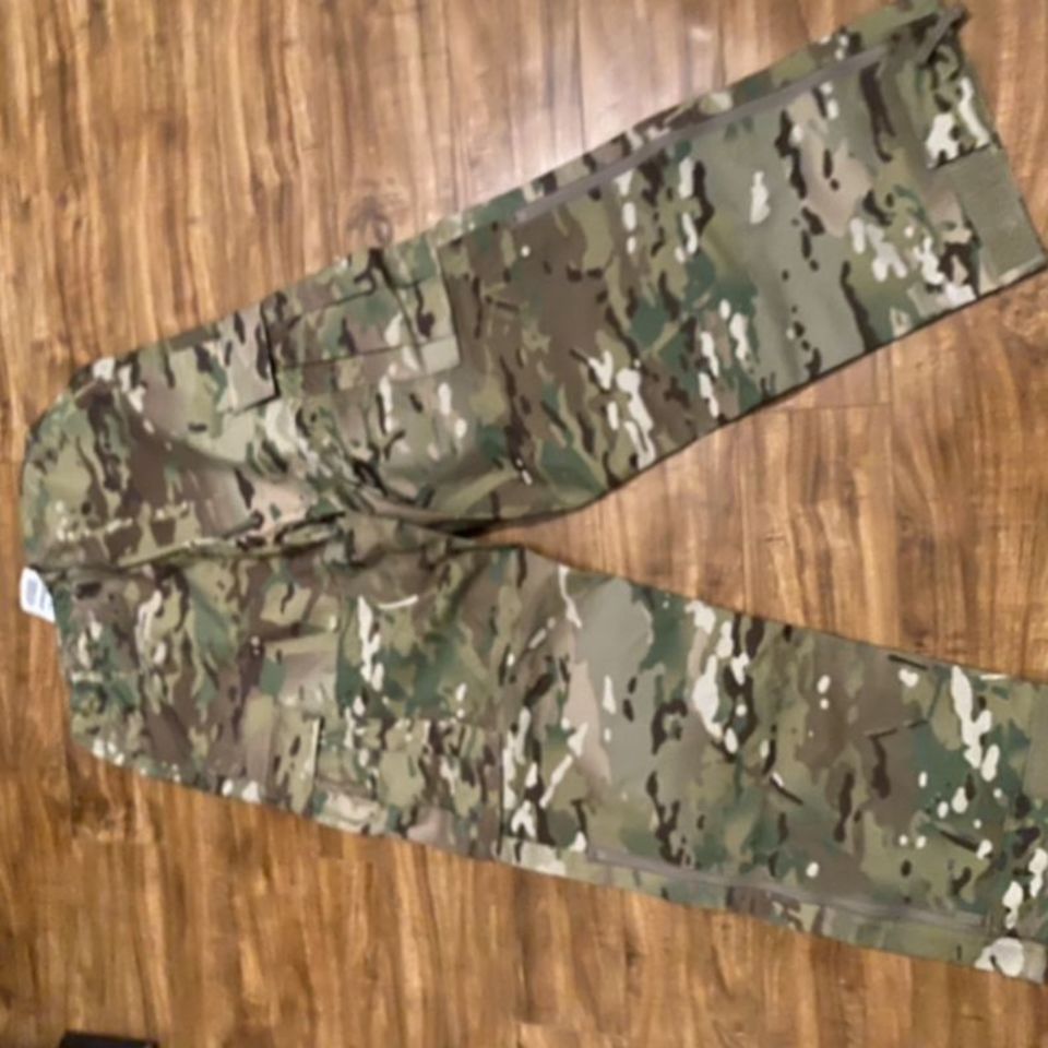 Image 3 - Level 6 pants medium 50 shipped