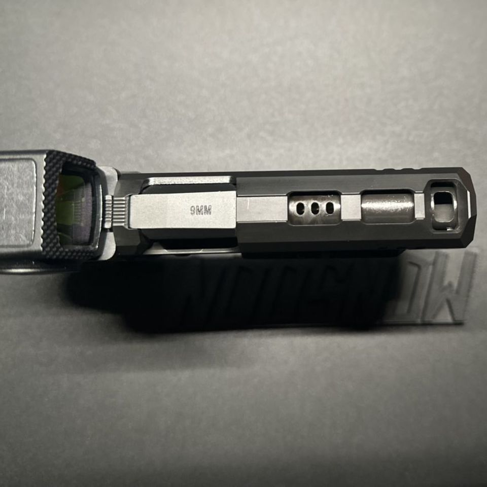 Image 2 - Dan Wesson DWX Compact OR