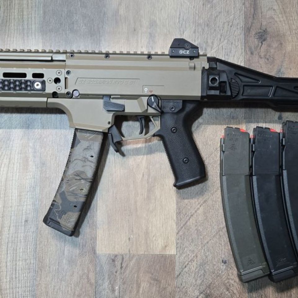 Image 1 - Scorpion evo 3 s1