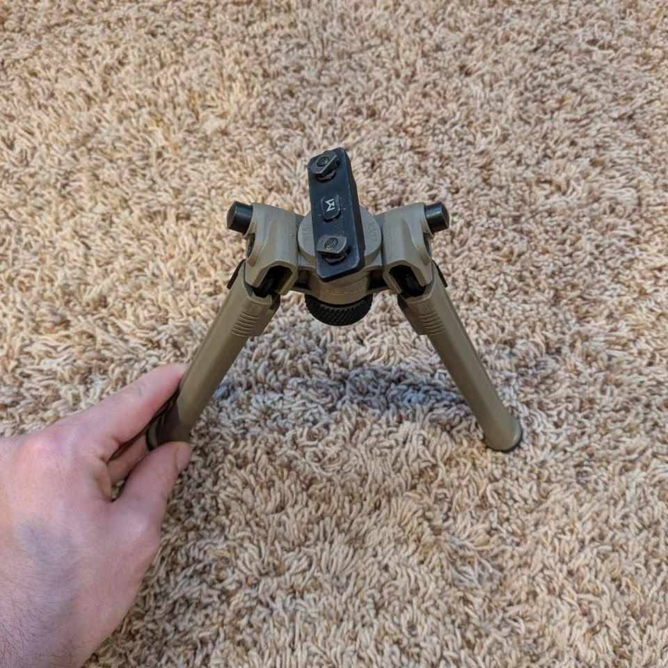 Image 2 - Magpul M-LOK Bipod - Flat Dark