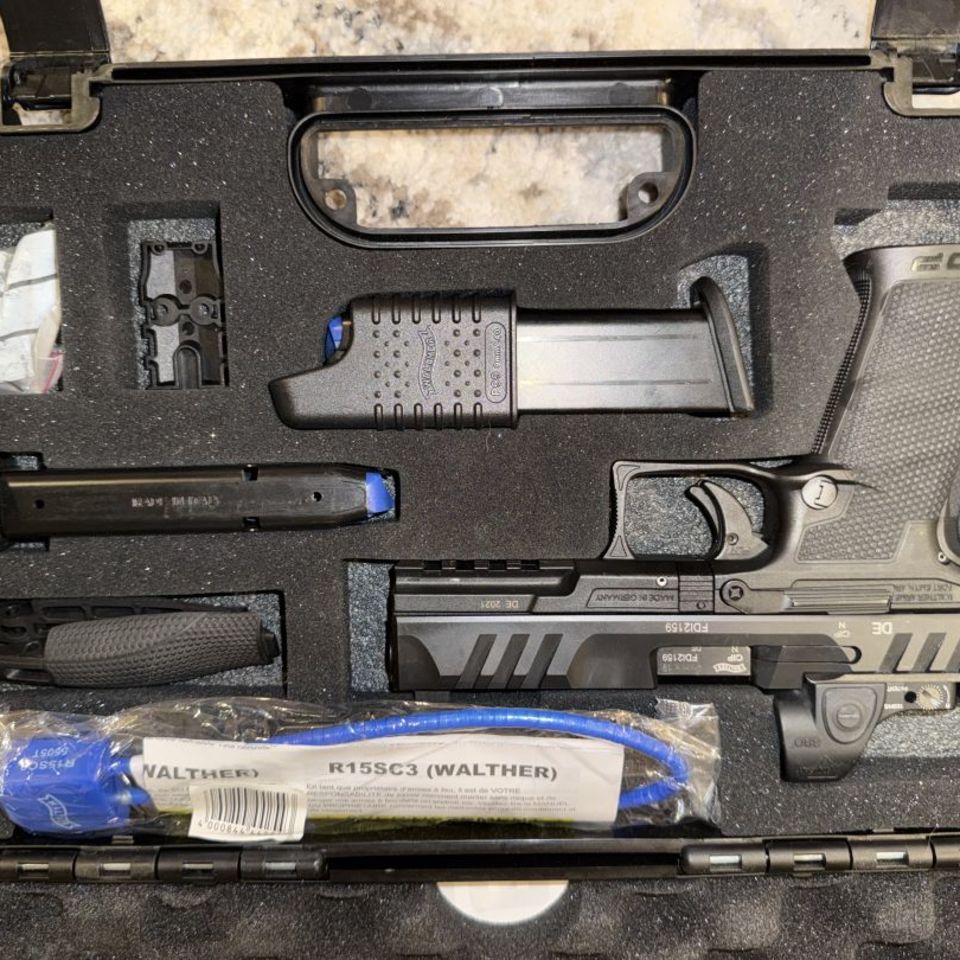 Image 1 - Various pistols 