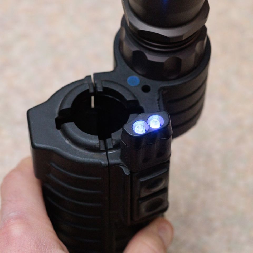 Image 5 - Surefire M500A handguard light
