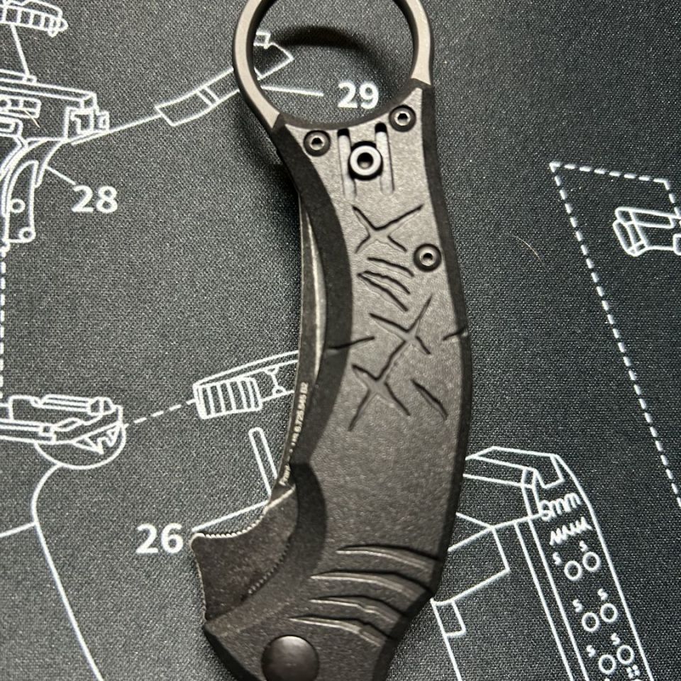 Image 4 - Bastinelli Mako folder