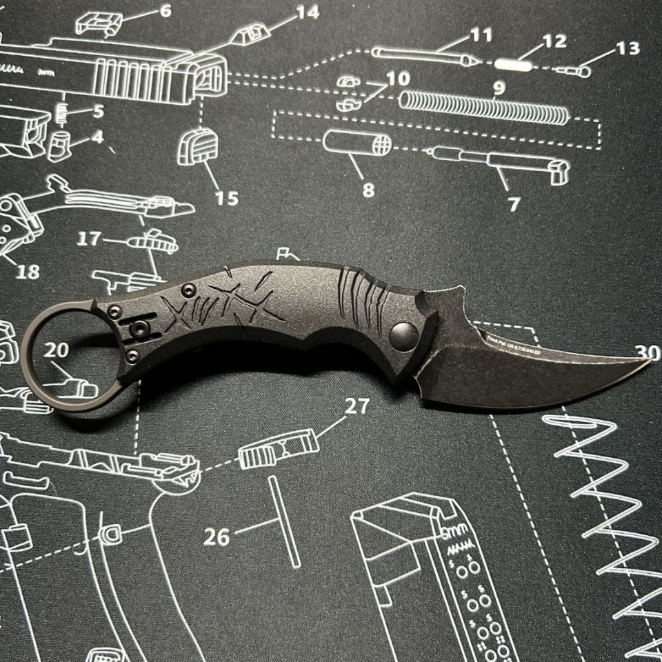 Image 1 - Bastinelli Mako folder