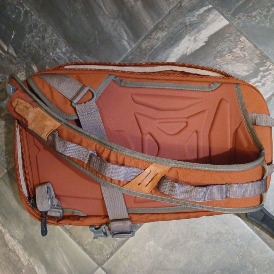 Image 2 - Vertx Sling Bag Like New