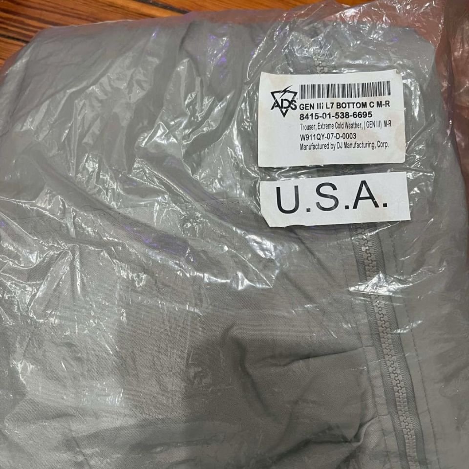 Image 5 - Gen 3 ECWCS Lvl 7 Set NEW (M)