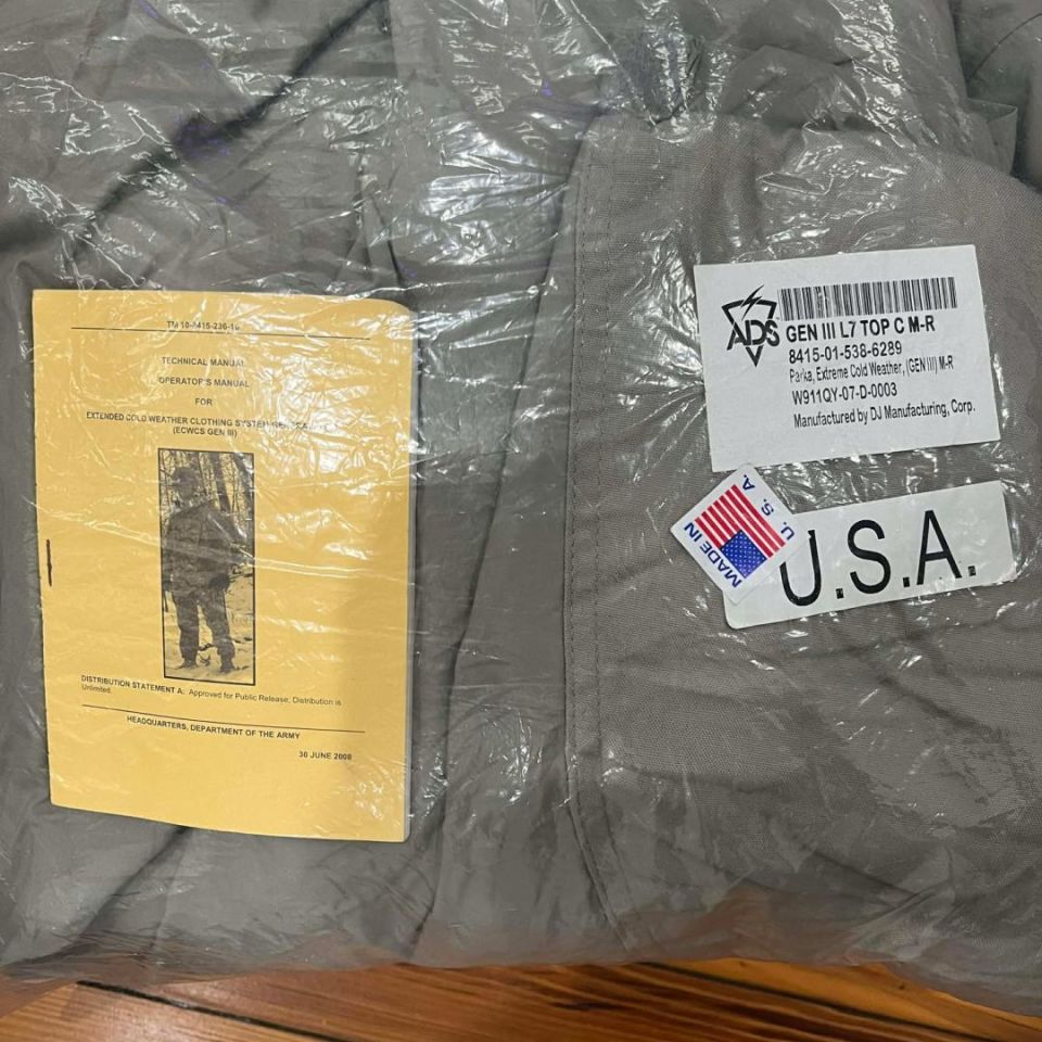 Image 4 - Gen 3 ECWCS Lvl 7 Set NEW (M)