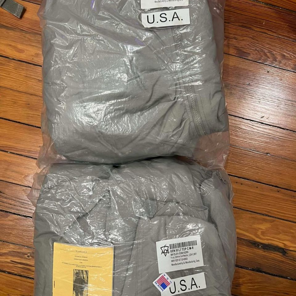 Image 2 - Gen 3 ECWCS Lvl 7 Set NEW (M)