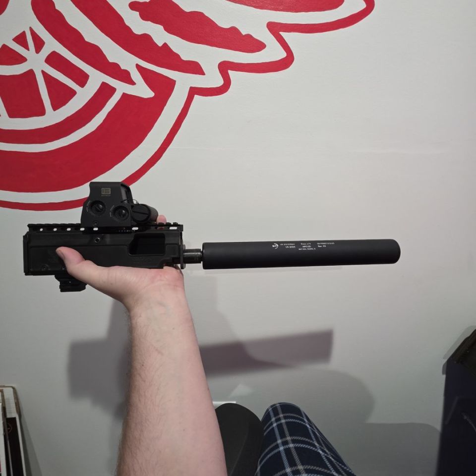 Image 3 - Integrally suppressed scorpion