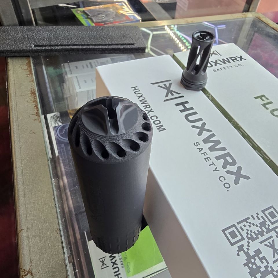 Image 2 - Huxwrx flow 556 TI