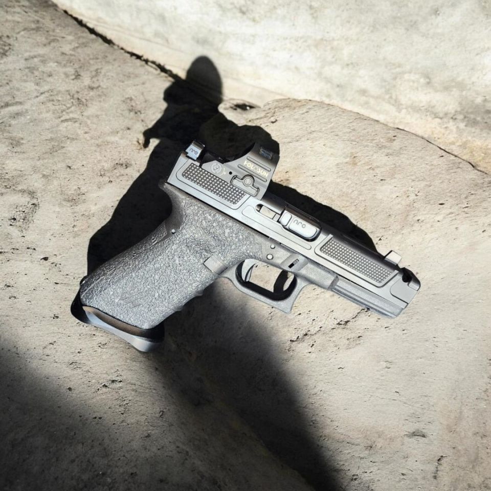 Image 2 - Arc Reactor Ported Glock 17