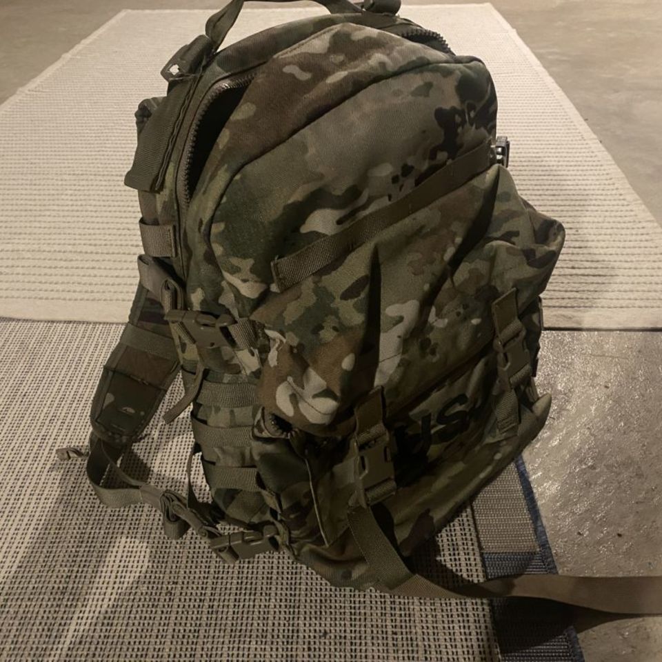 Image 2 - US Army Assault Pack & Pouches