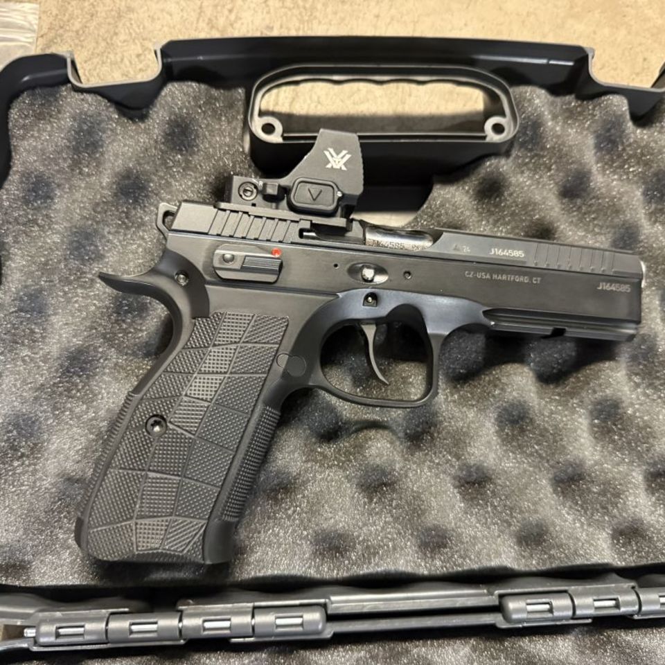 Image 2 - CZ Shadow 2 Orange CO setup 