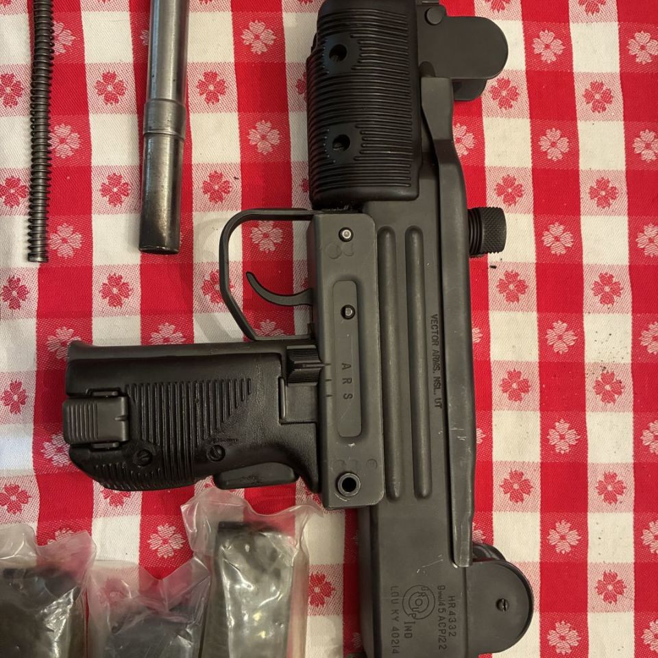 Image 2 - Mini UZI Transferable