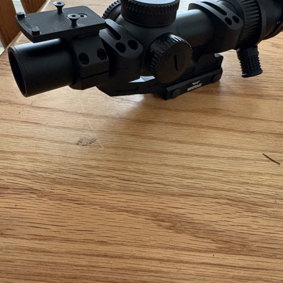 Image 2 - Vortex Venom 1-6 on Warne 1.93