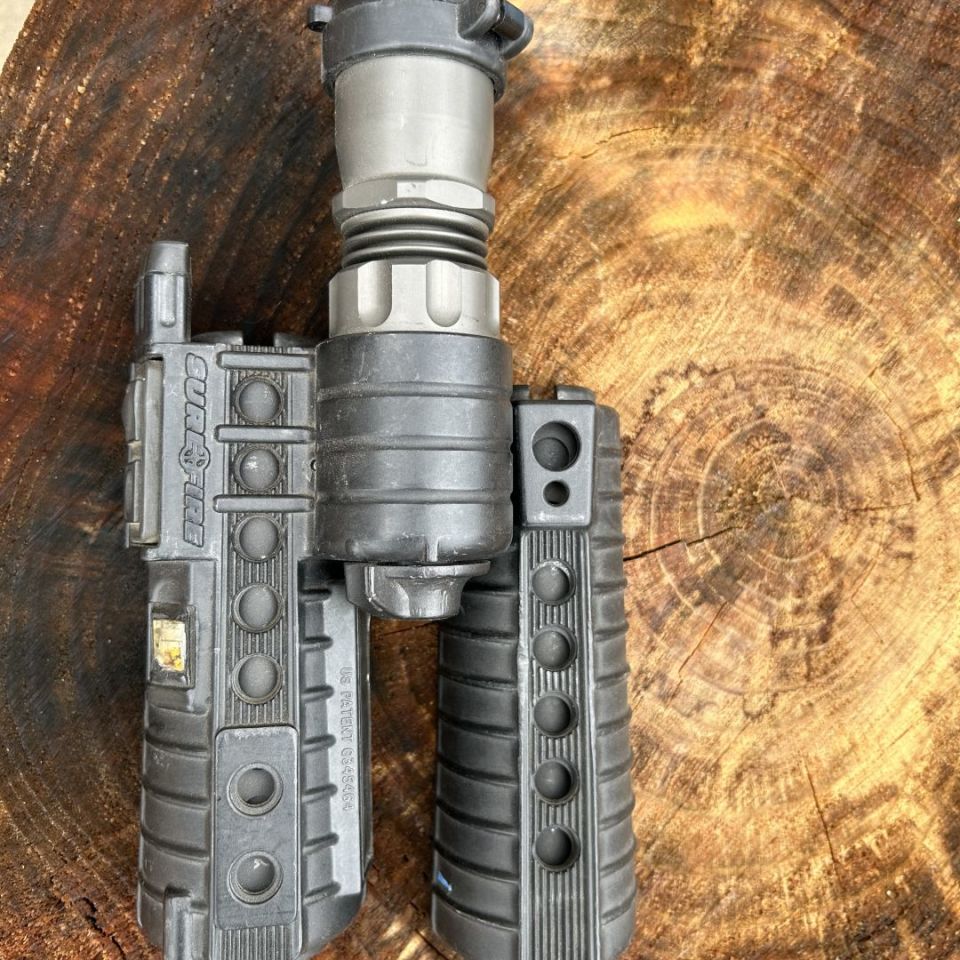 Image 2 - Surefire m500 M4 Handguard