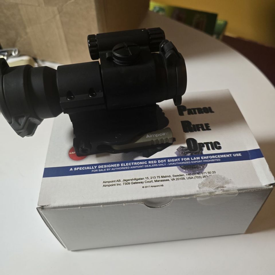 Image 4 - Aimpoint pro in lrp mount