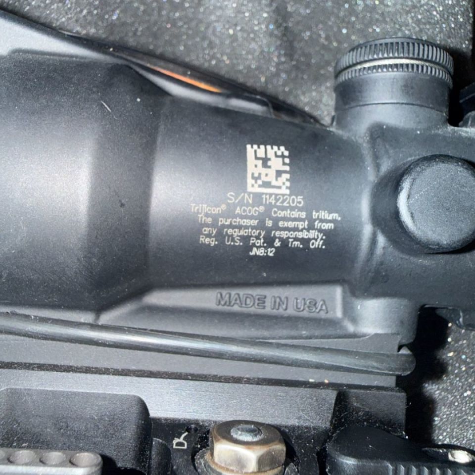 Image 3 - Acog TA31F in Larue mount 