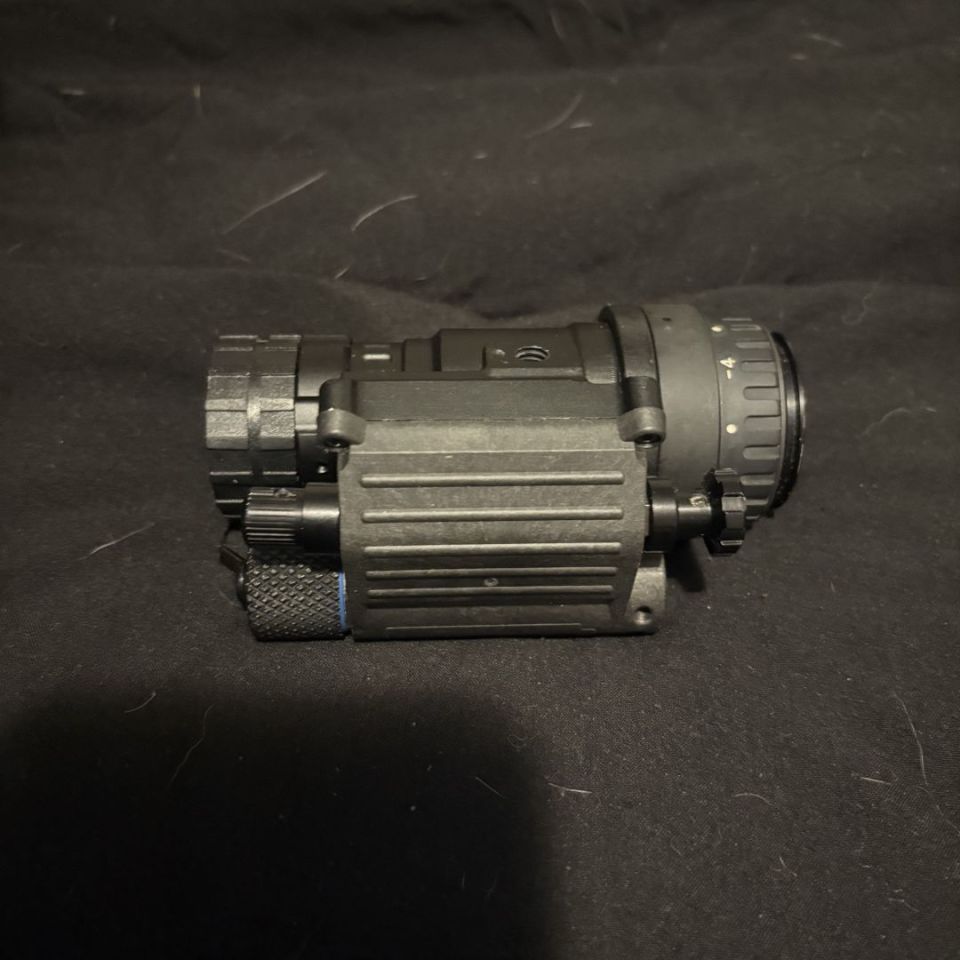 Image 1 - Elbit m22 pvs14r