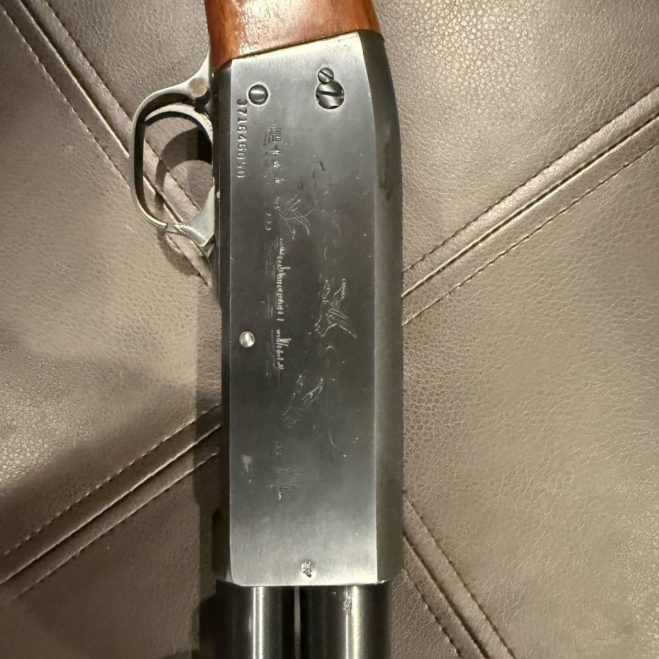 Image 3 - Ithaca model 37 featherweight 