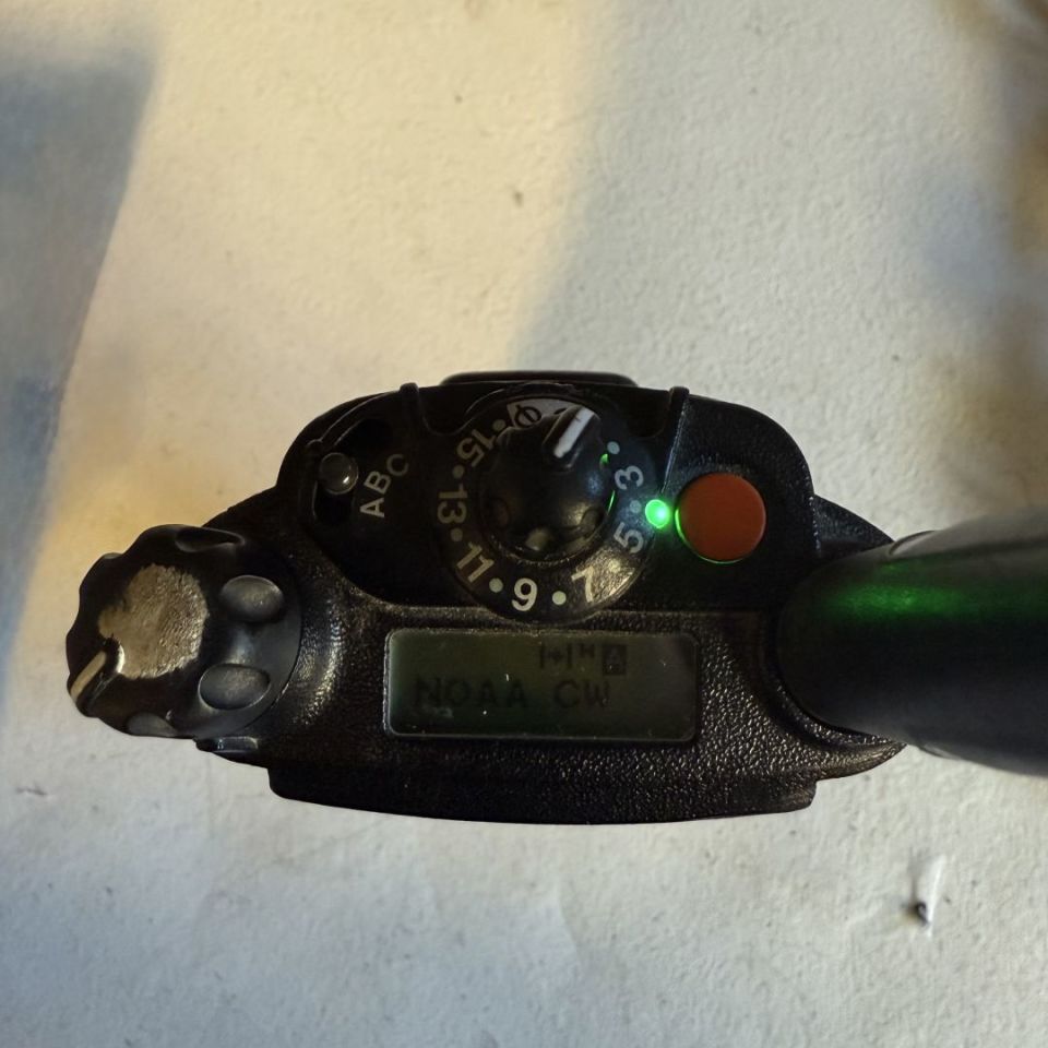 Image 4 - Motorola APX 6000