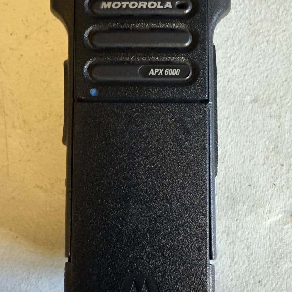 Image 3 - Motorola APX 6000