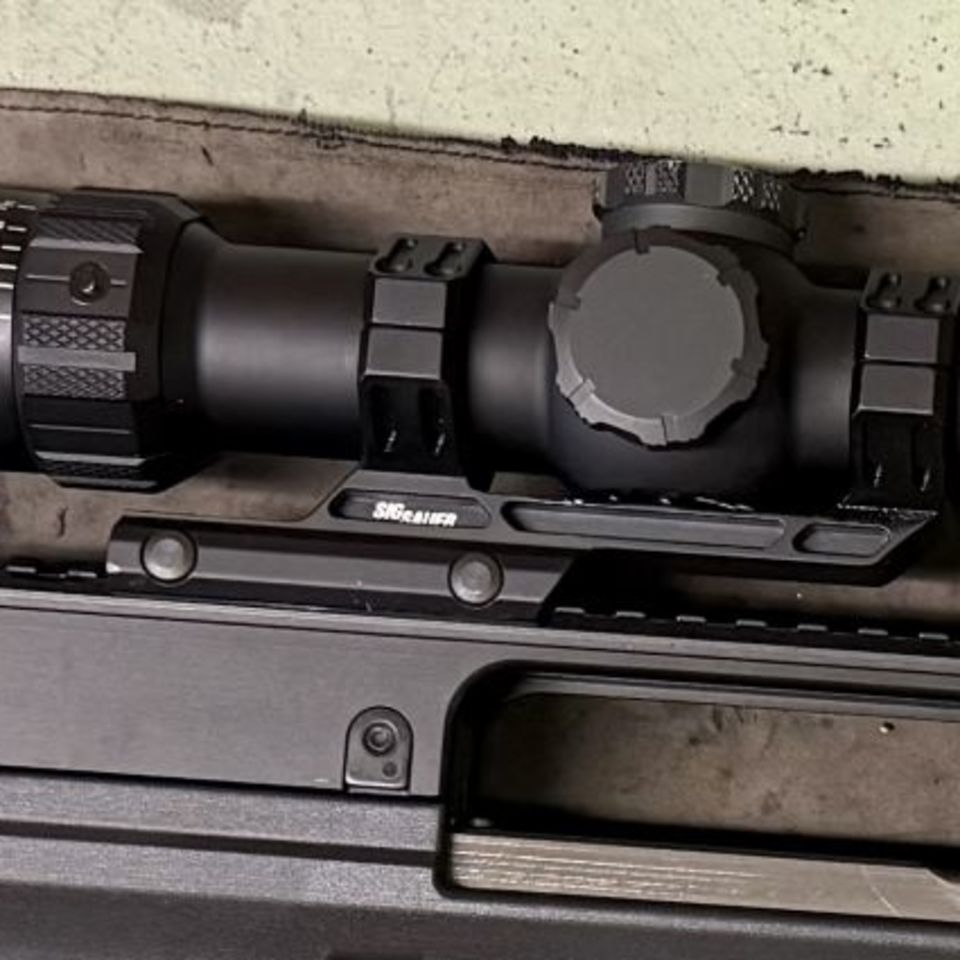 Image 2 - Sig tango 1-10 ffp