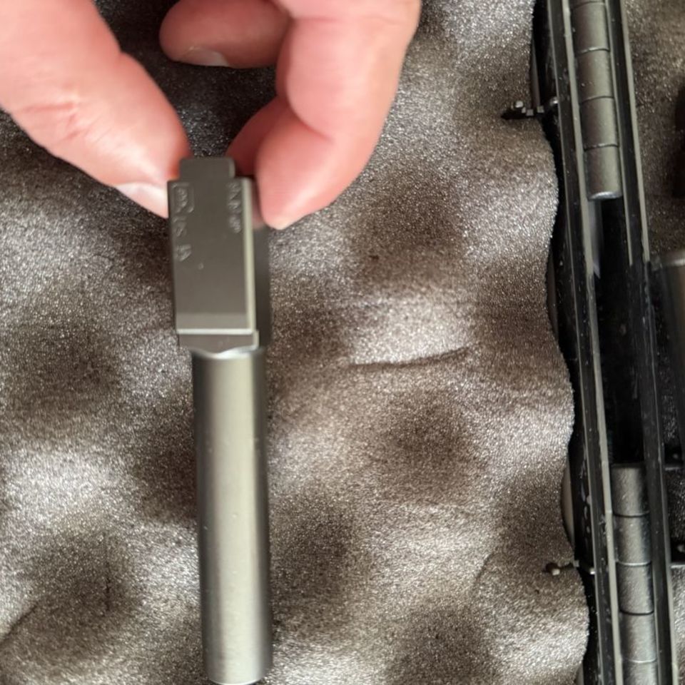 Image 2 - Gen 4 G19 OEM Barrel