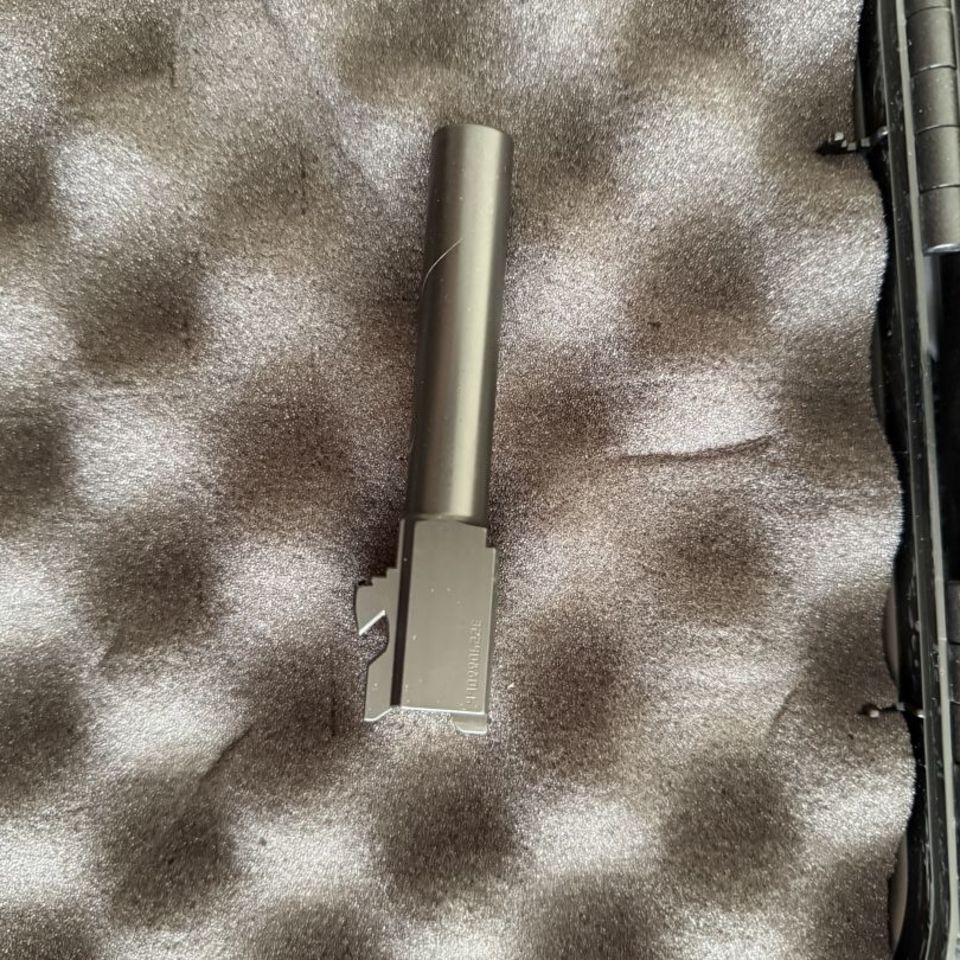 Image 1 - Gen 4 G19 OEM Barrel