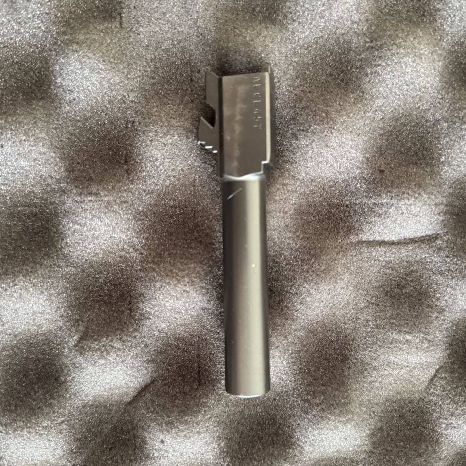 Image 3 - Gen 4 G19 OEM Barrel