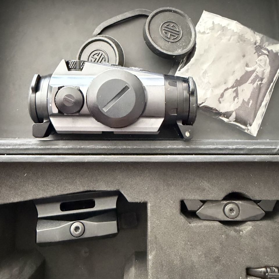 Image 1 - New Romeo 4H red. Cheap 