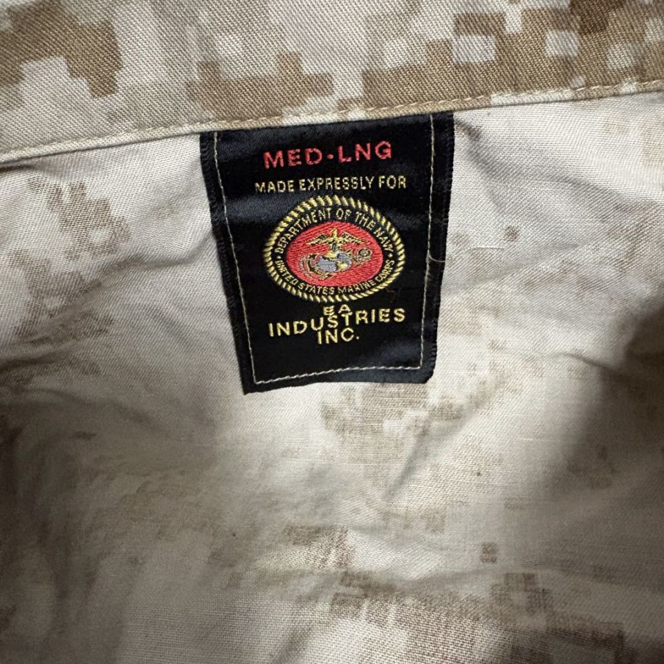 Image 3 - USMC marpat uniform/hats