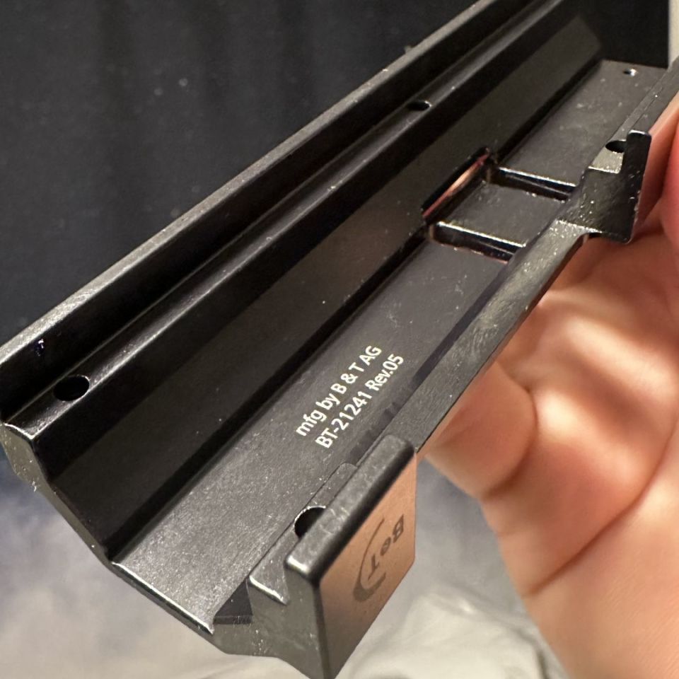 Image 3 - MP5 B&T Low Full Optic Mount 