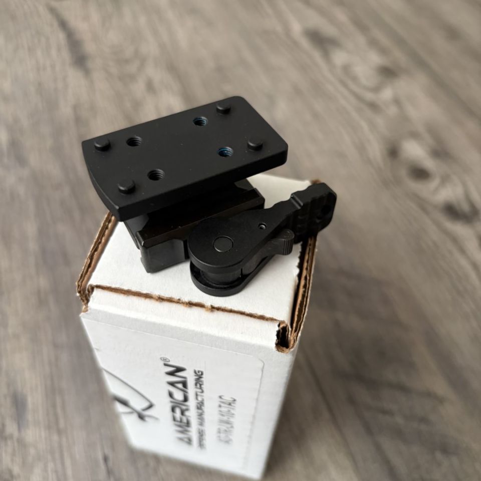 Image 1 - Delta point pro ADM qd mount 