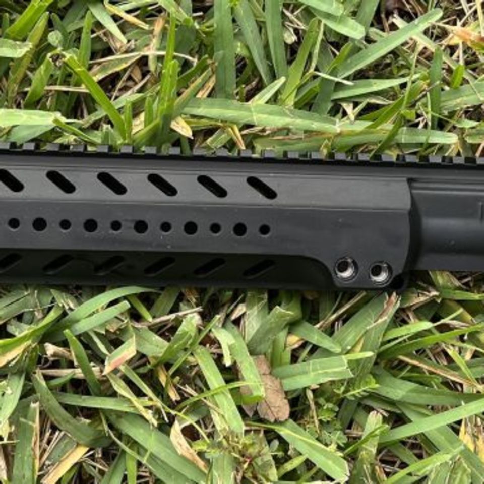 Image 3 - LMT Confined Space Weapon