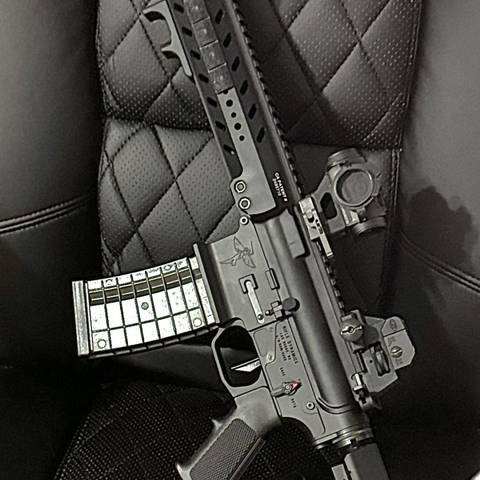 Image 5 - LMT Confined Space Weapon