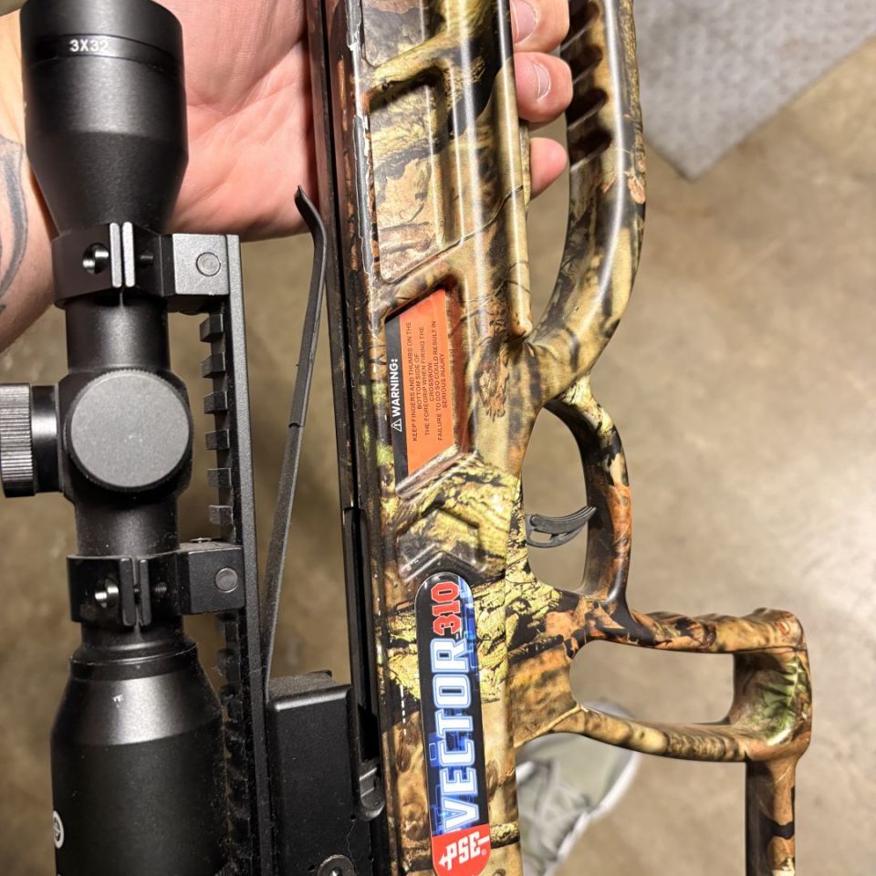 Image 4 - PSE vector 310 crossbow