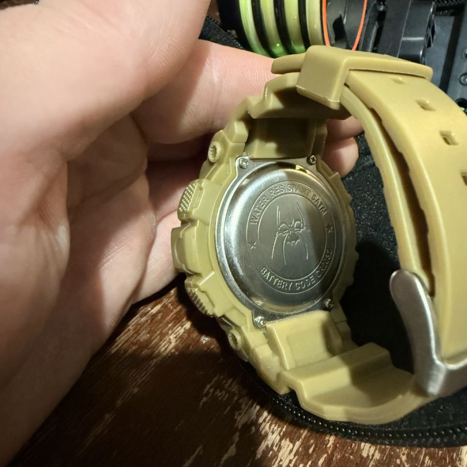 Image 2 - Spikes watch 