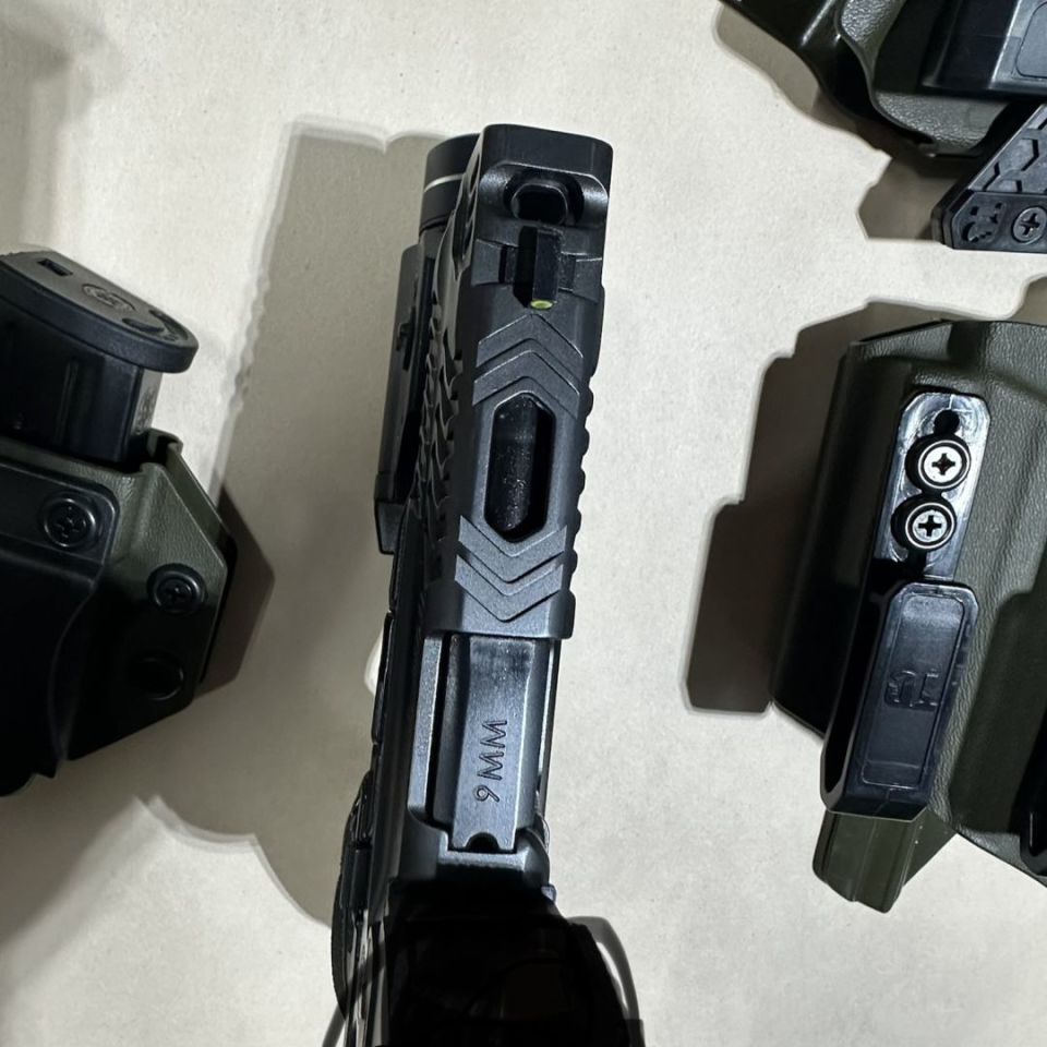 Image 2 - S&W M&p 2.0 carry comp