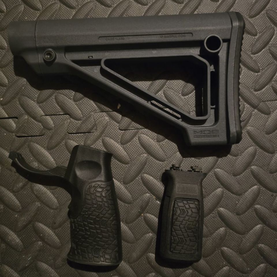 Image 1 - Stocks and grips