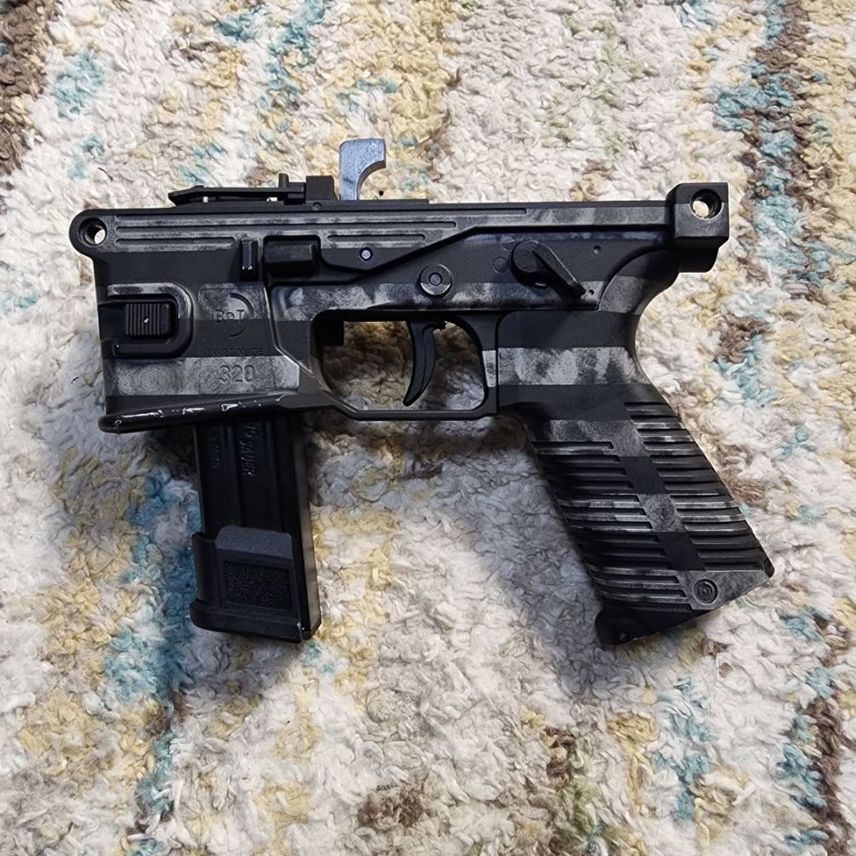 Image 7 - B&T apc9 pro sig 320 lower