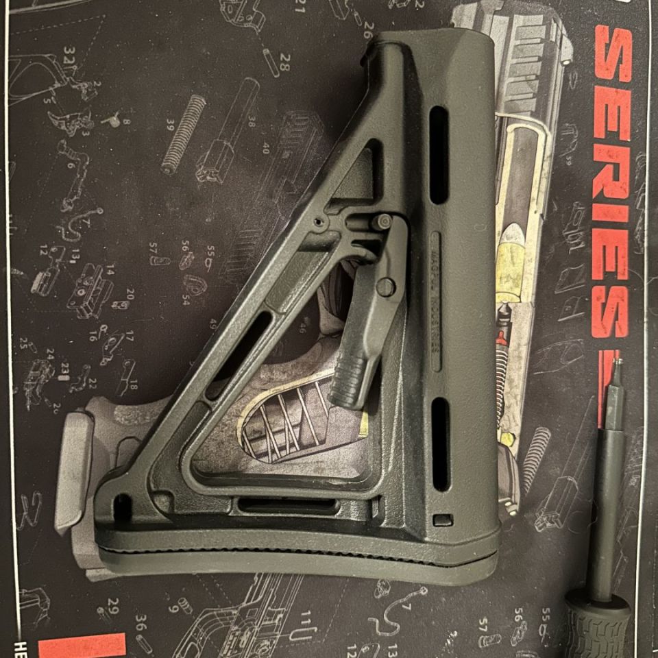 Image 4 - B5 Type 23 Grip & Magpul MOE 