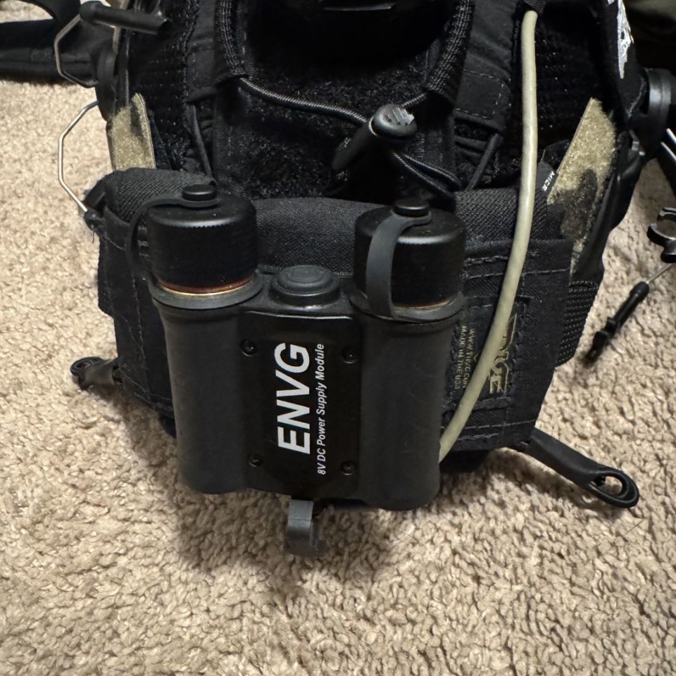 Image 2 - RNV 31 1800-2000 FOM NIGHT VISION WHOLE SET UP