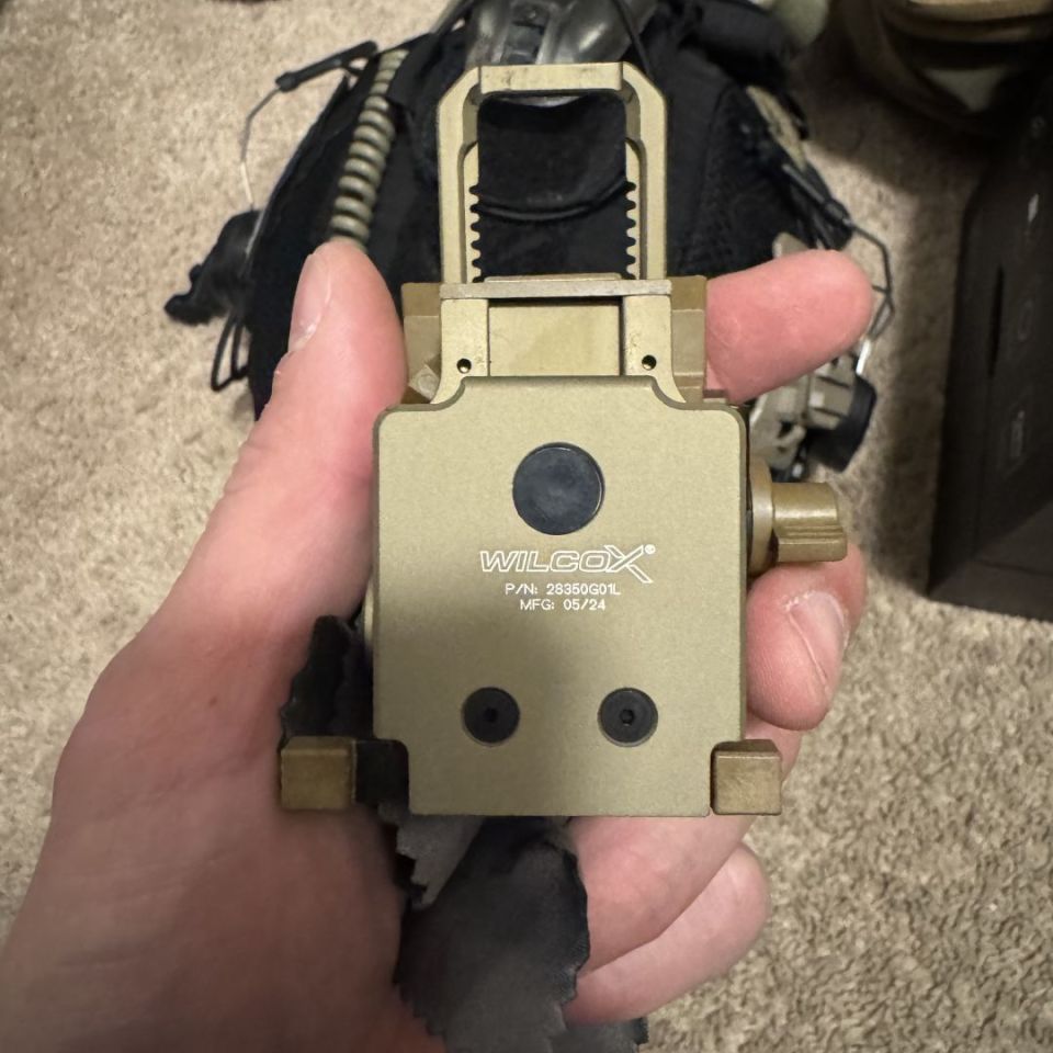 Image 4 - RNV 31 1800-2000 FOM NIGHT VISION WHOLE SET UP