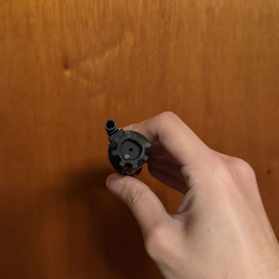 Image 4 - Aero Precision Left Hand BCG